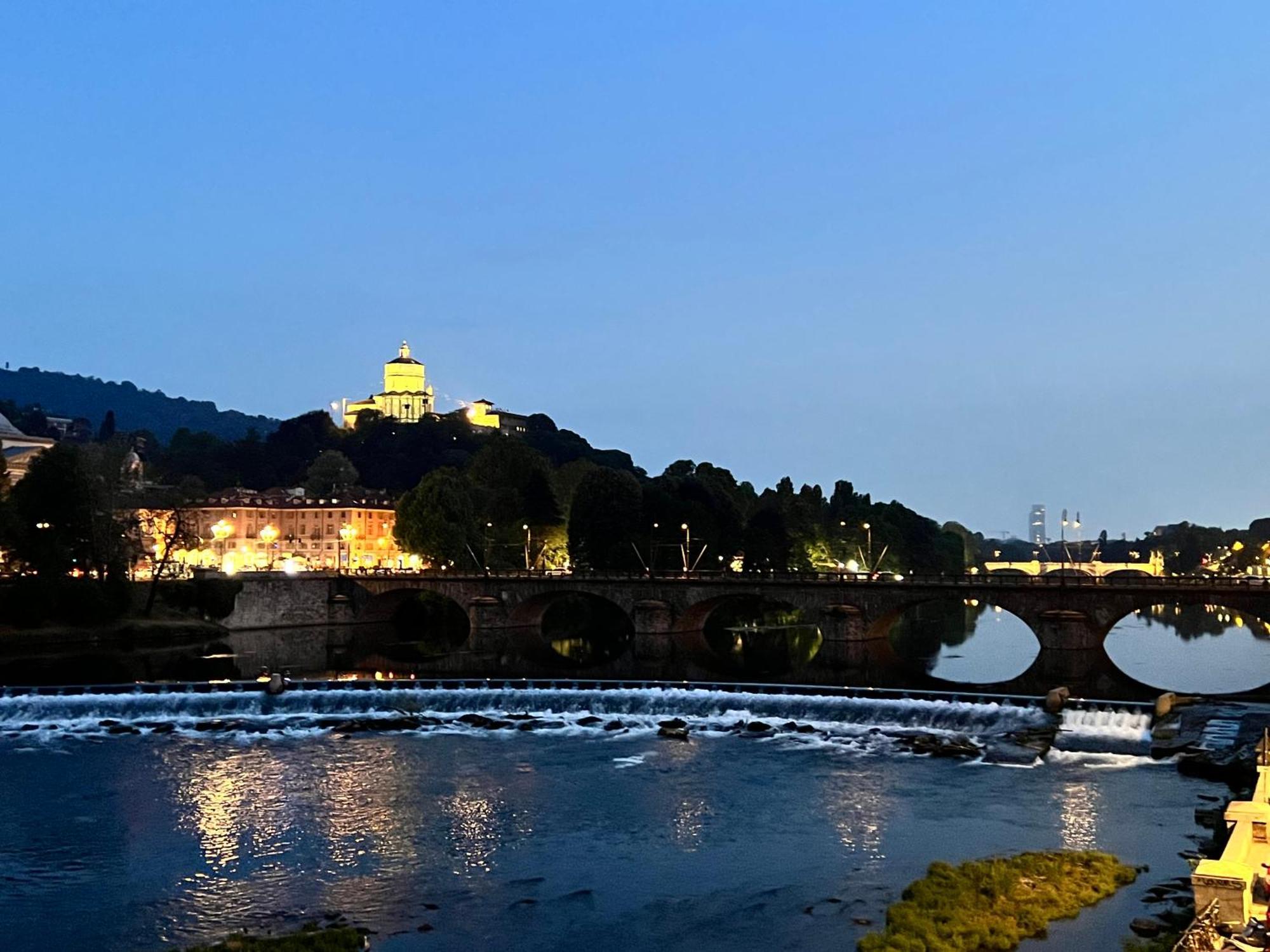 La Corte Luxury Suite - Torino Centro ภายนอก รูปภาพ